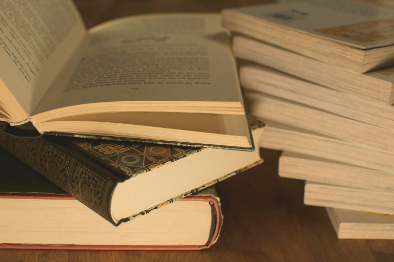 Read more about the article Обевештење о донешењу одлуке о избору уџбеника